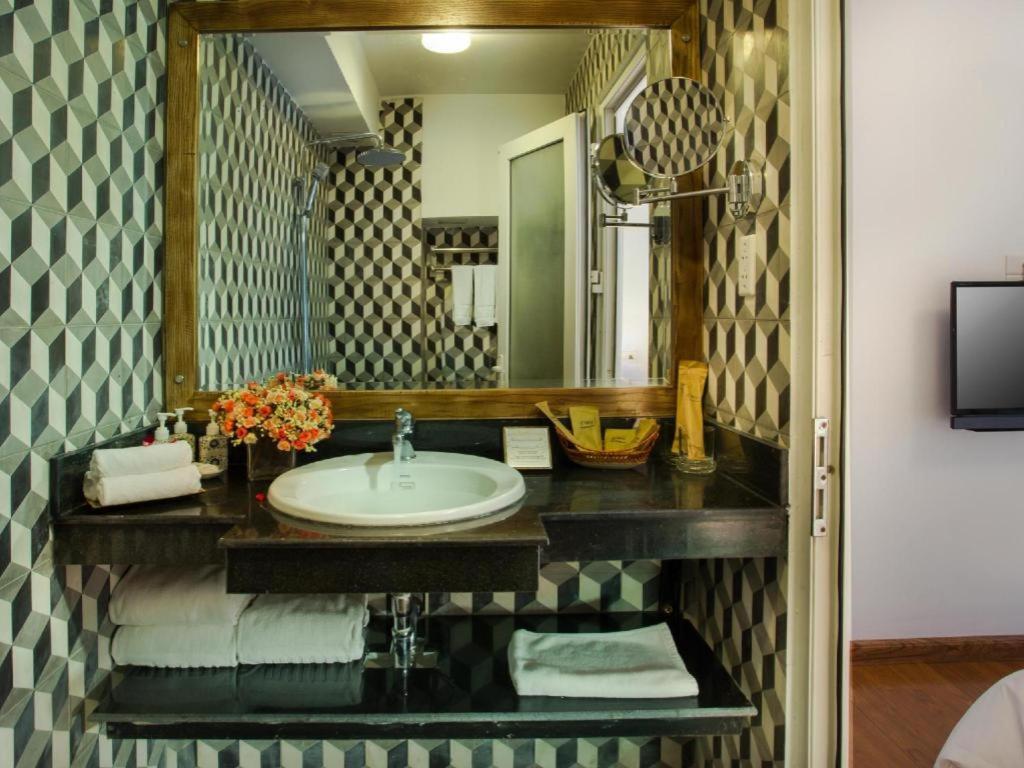 Noble&Swan Boutique Hotel Hanoï Extérieur photo